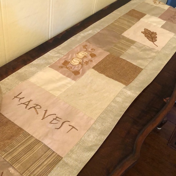 Harvest patchwork table runner - Picture 2 of 2